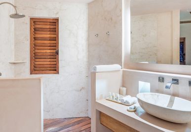 Casa Cantarena Bathroom