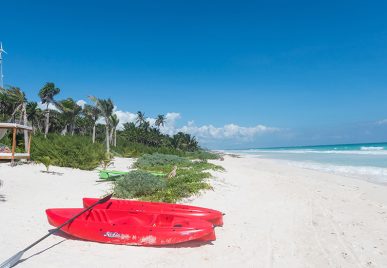 Casa Cantarena Beach Kayak
