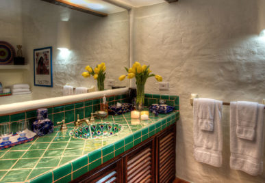 Villa Azul Celeste Bathroom