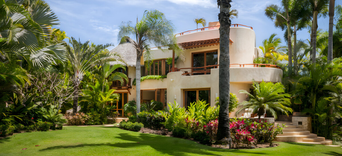 villa-palmasola-guest-residence-facade-alt