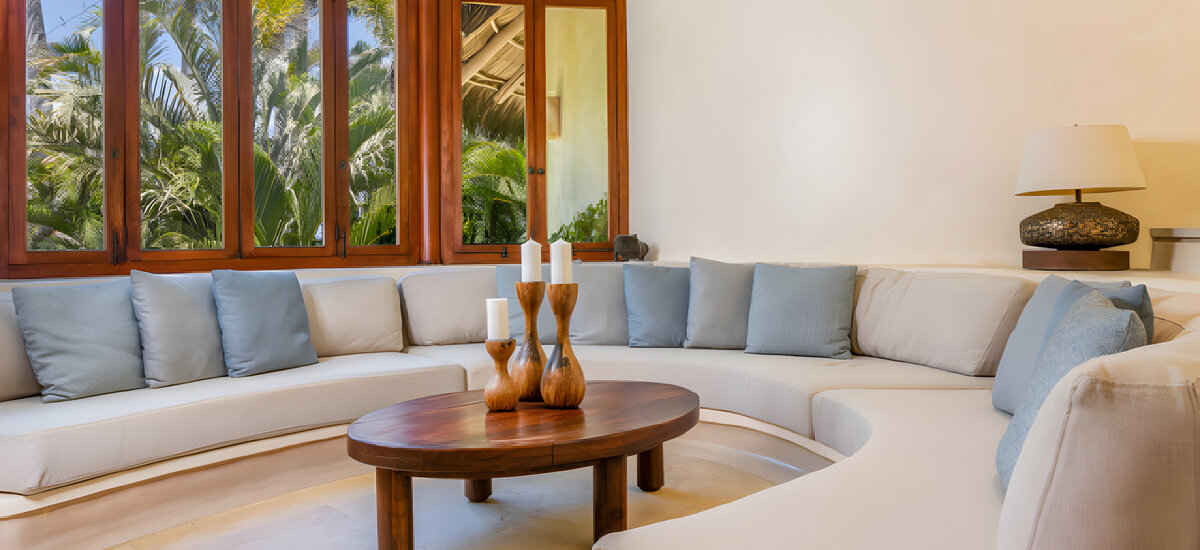 villa-palmasola-shared-living-room-guest-residence-second-floor